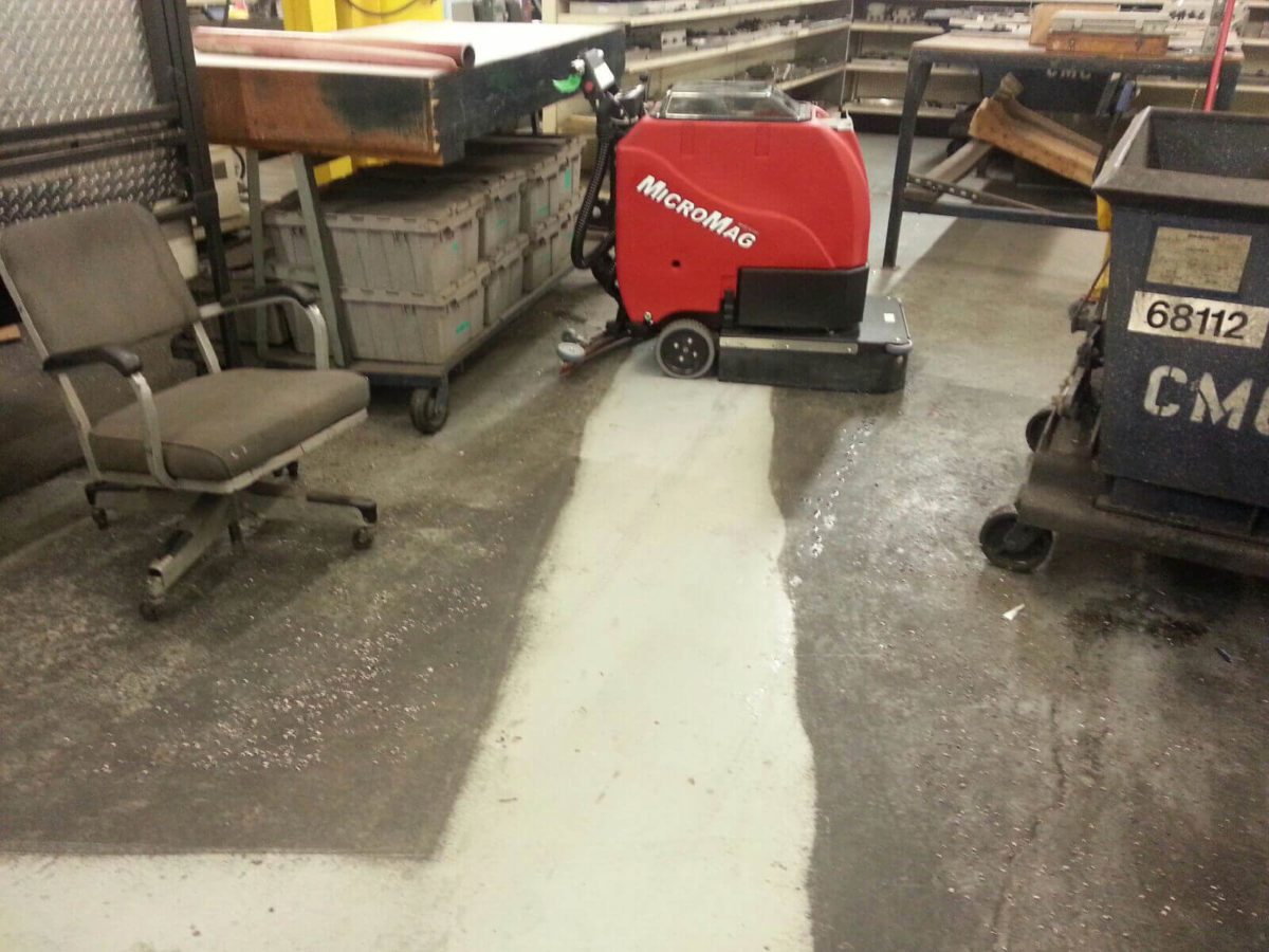 Factory Cat MicroMag Floor Scrubber - Image 4
