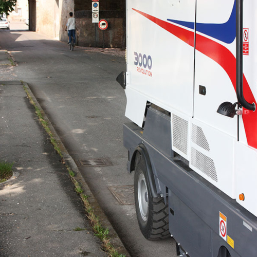 Dulevo 3000 Revolution Street Sweeper- Clean Results