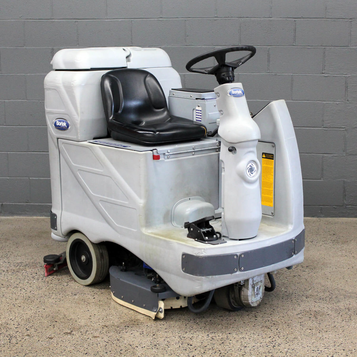 Used Advance Adgressor X2820D Rider Scrubber