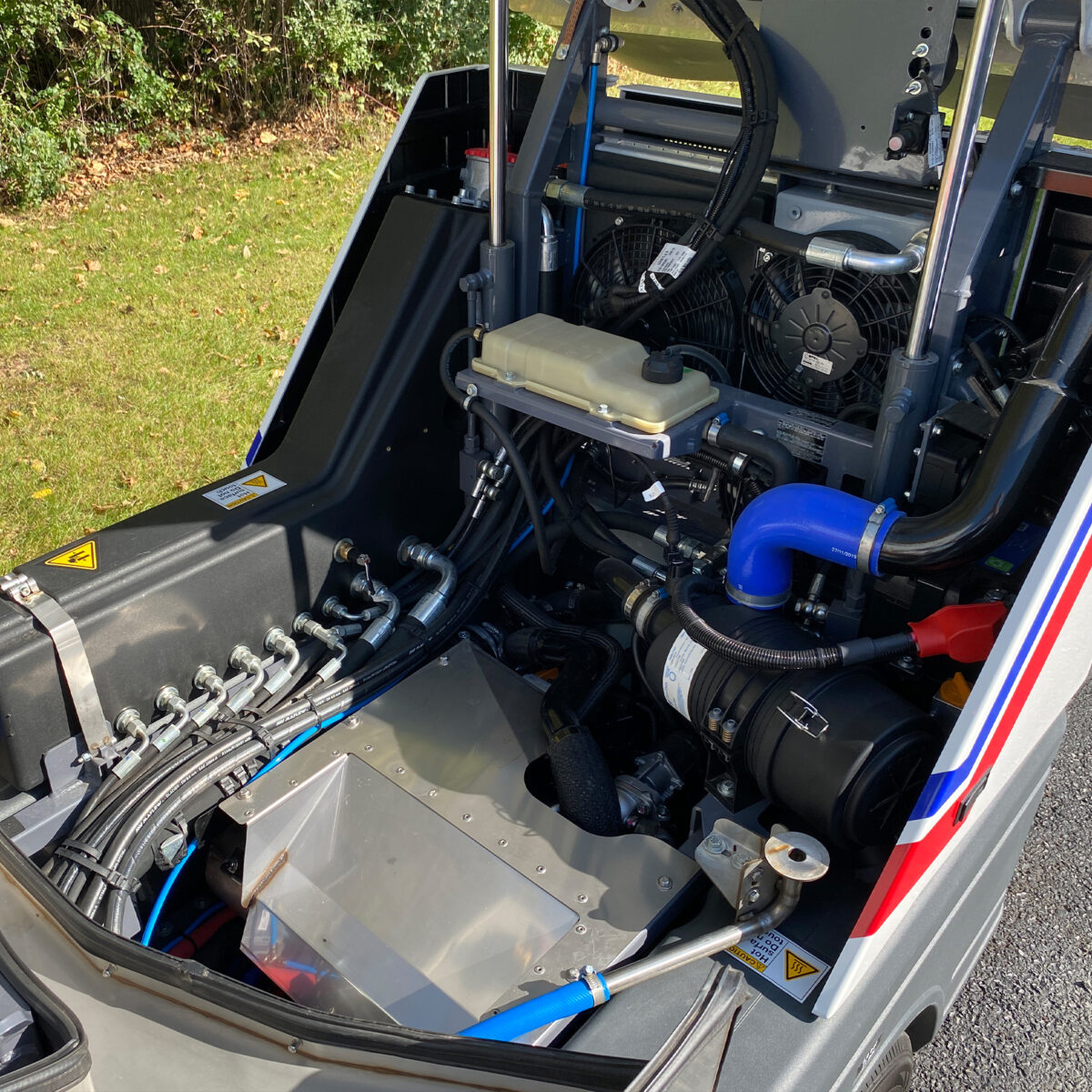 Dulevo 850 Mini Sweeper - Image 13