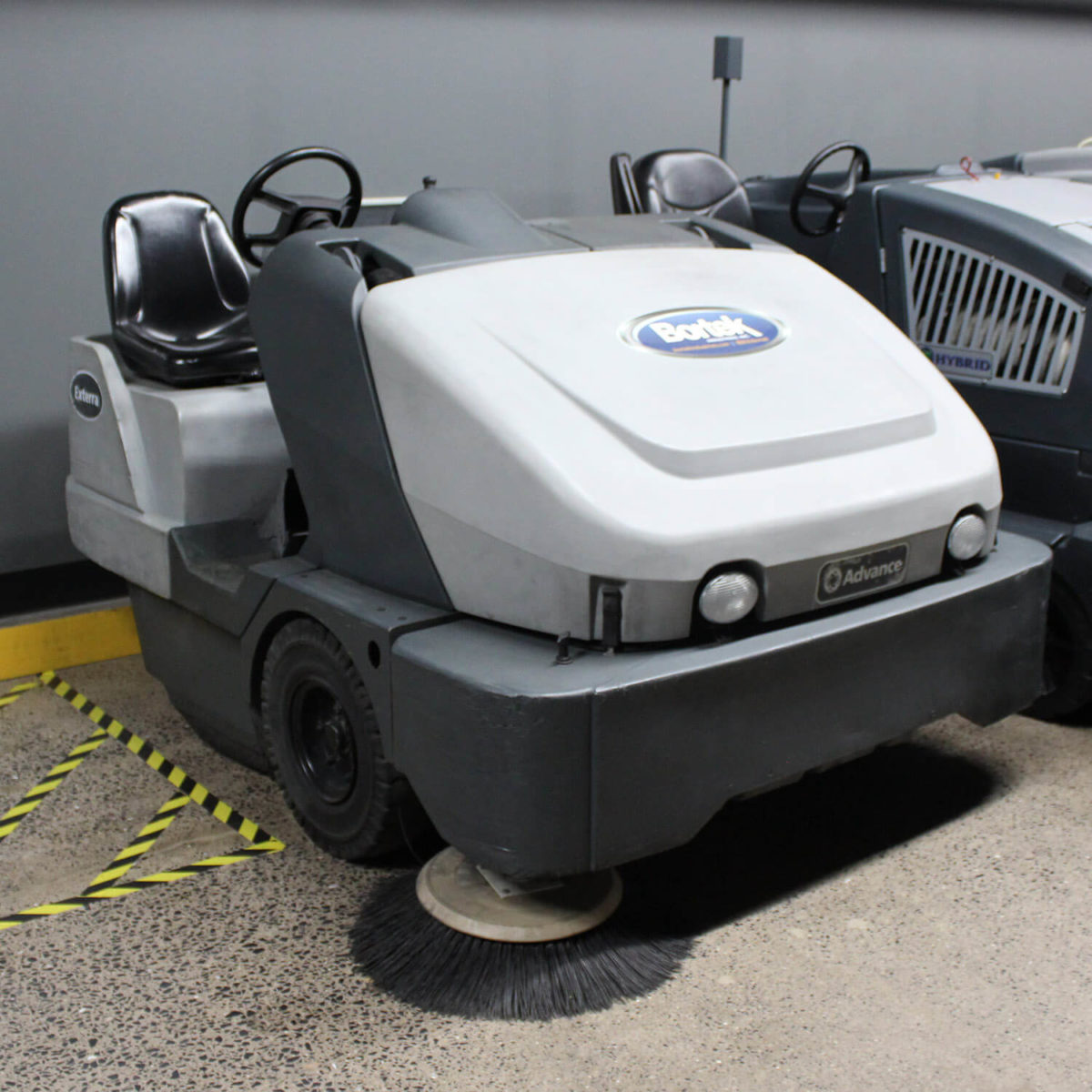Used Advance Exterra 6340LP Sweeper