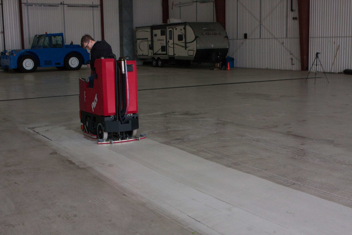 Factory Cat Pilot Floor Scrubber - Image 3