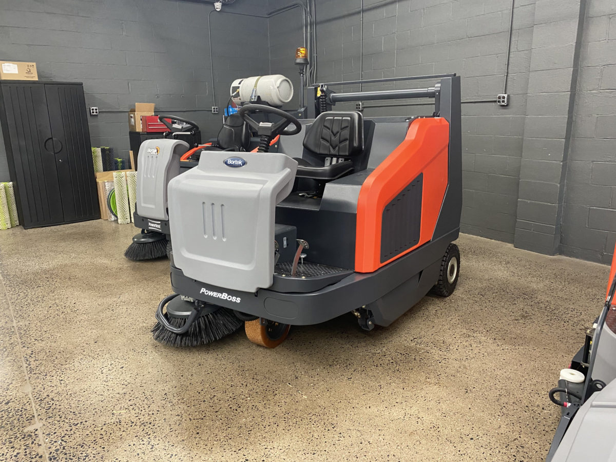 PowerBoss SweepMaster 1500 RH- Large Battery Powered Rider Sweeper