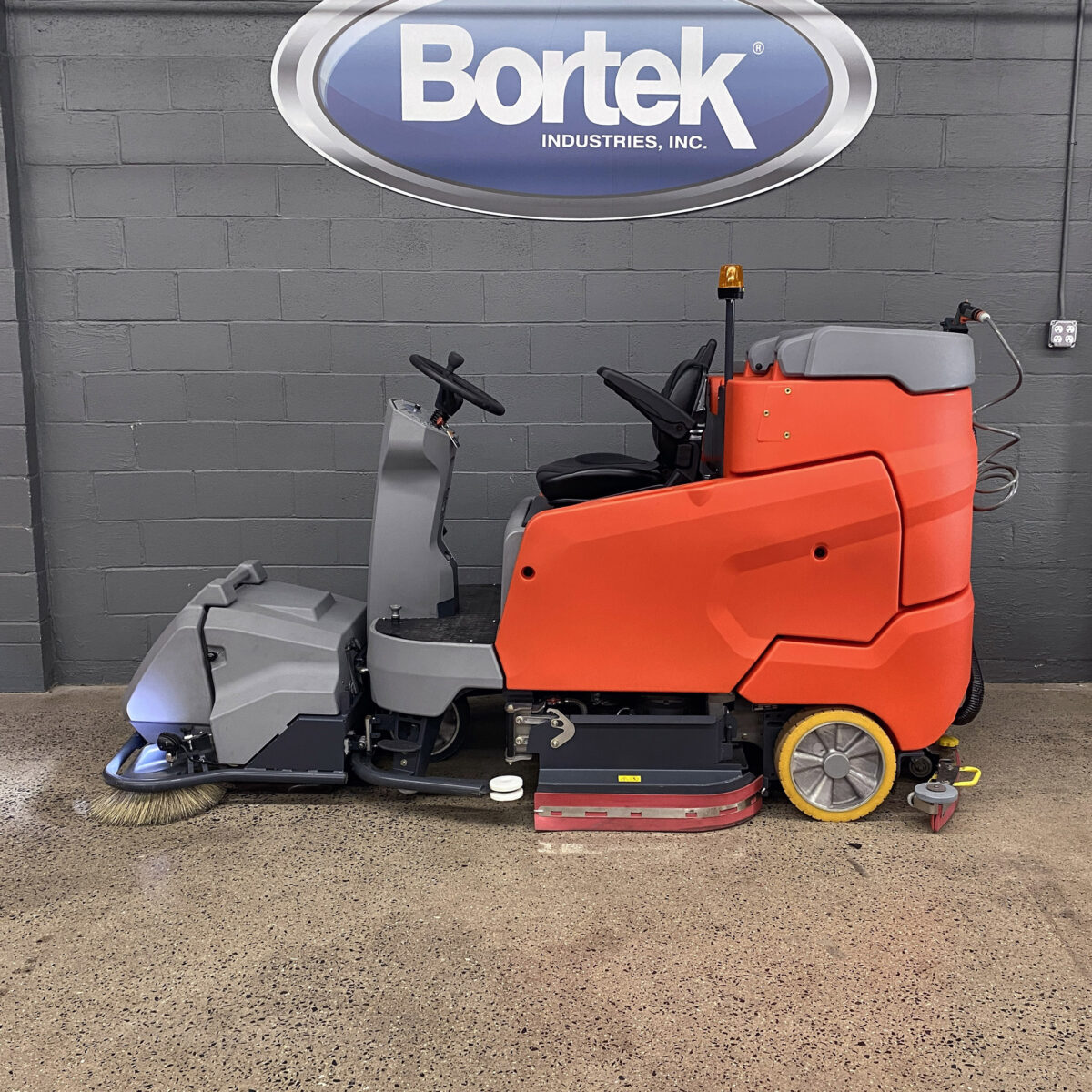 PowerBoss Scrubmaster B260 R - Side with Sweeper Module