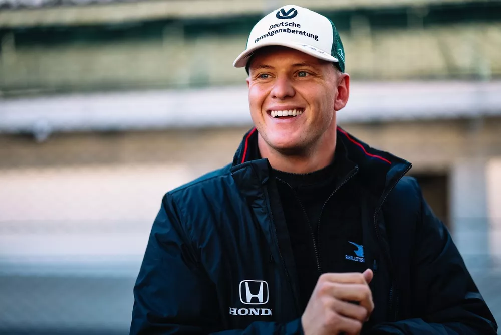 Mick Schumacher joins RLL