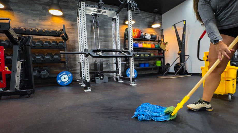 Mopping gym